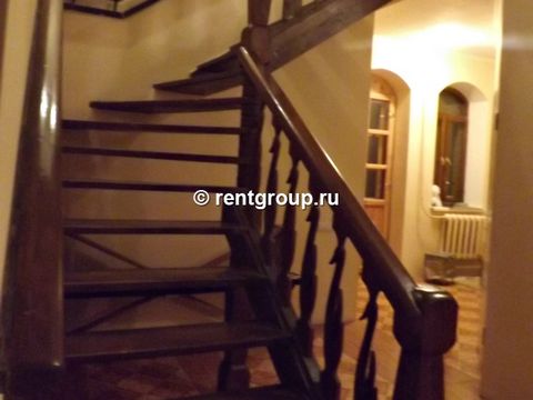 Offer №22127 House with all the conditions for the New Year and Christmas holidays. BBQ, fireplace, billiards. Quiet area in the city of Vladimir, near the forest area ponds. Near hypermarket. The historic center is 10 minutes to 30 minutes of Suzdal...