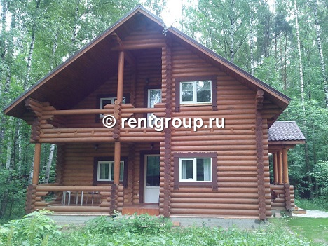 Lot number 19717 We offer for rent 2- storey house of 300 m (log) on a plot of 30 acres, detached in the woods near the lake. On the ground floor is a kitchen with all necessary appliances. Dining with a large table and satellite TV. WC, with bathroo...